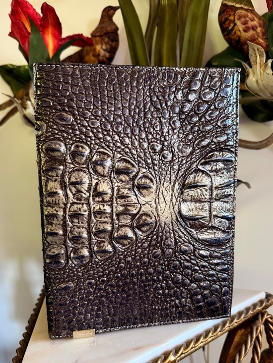 Brahmin Accessories - 🌟NWT Brahmin Black ONYX Sample Leather Journal Metallic Gold Glitter Flecks 🌟